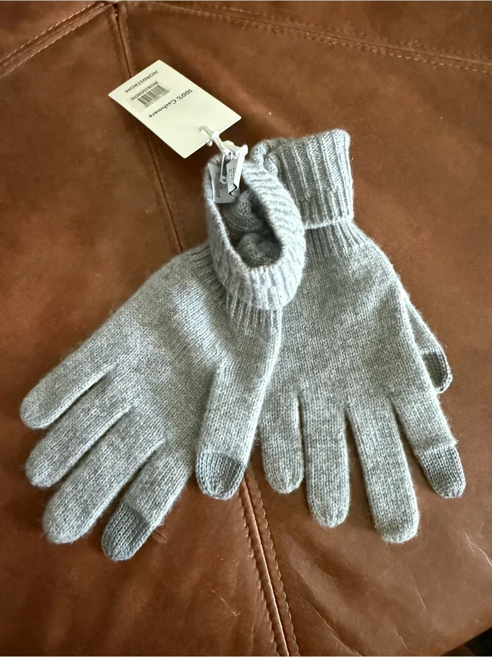 Nordstrom Light Gray Knit Cashmere-Blend Gloves
